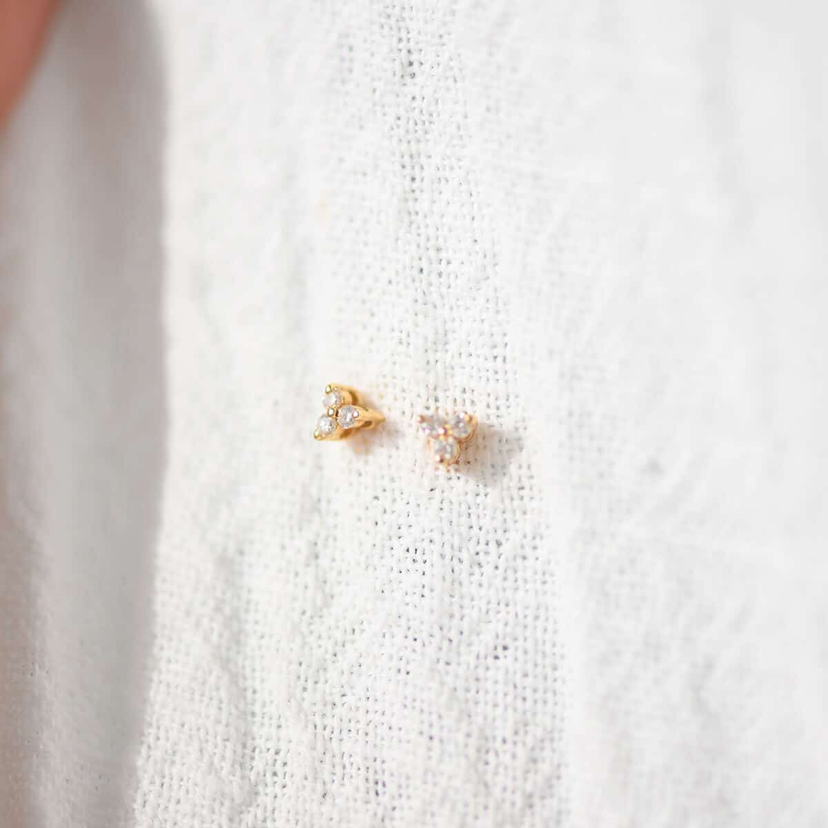 01-Three-Mini-Diamonds-Earrings