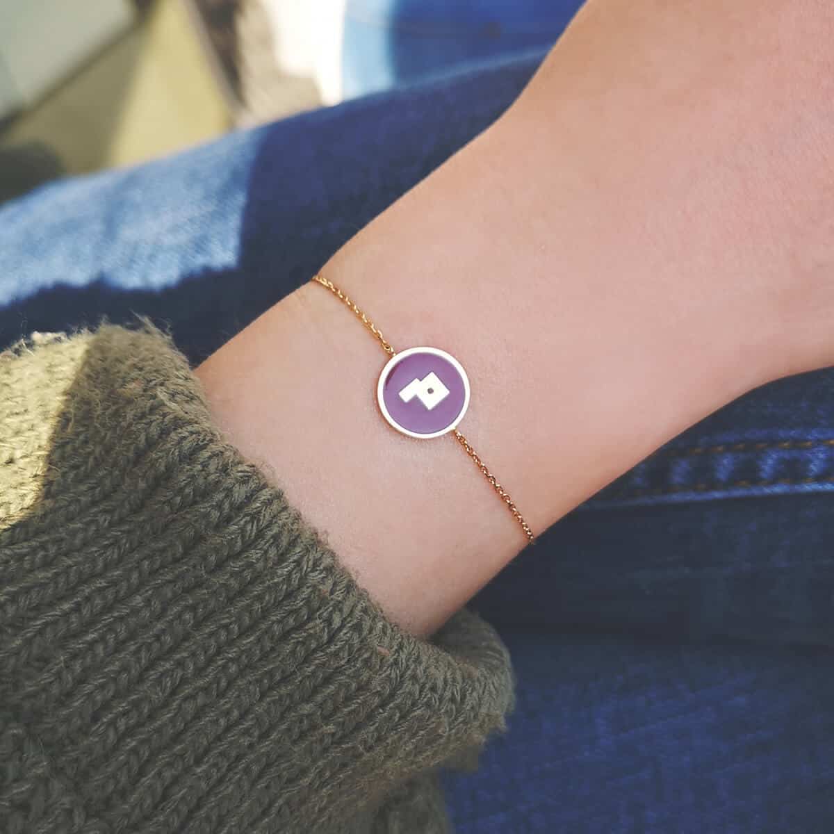 04-Round-Initial-Enamel-Bracelet